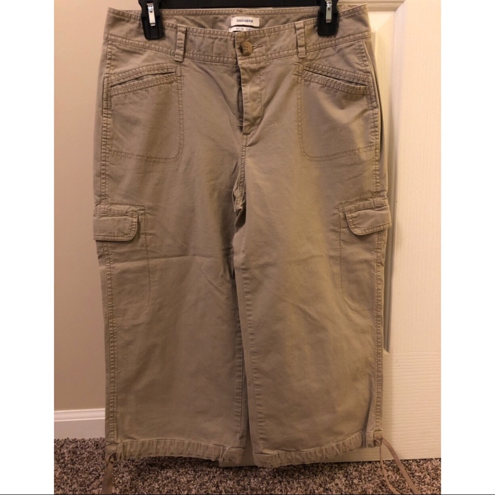 Khaki Dockers Capris